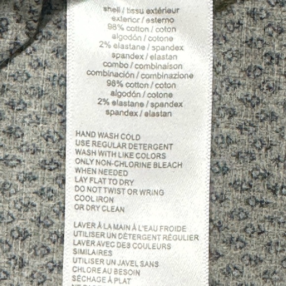 Halston Heritage Green Buttoned Front Blouse with floral puff sleeves NEW - Picture 5 of 9